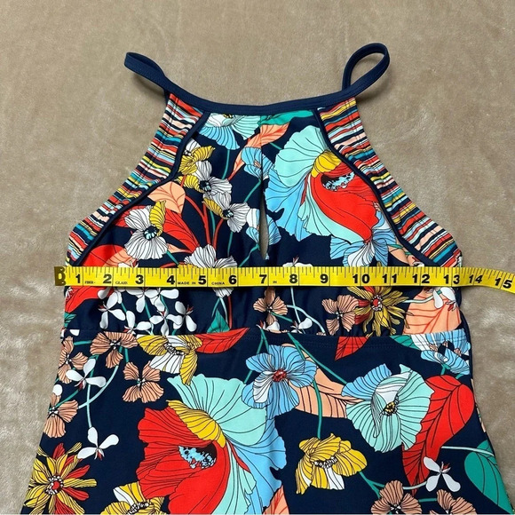 Ellen Tracy High Neck Keyhole Navy with Floral Tankini Top Size 8 - Picture 11 of 11